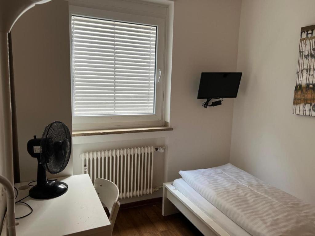 Capsule hotel S16